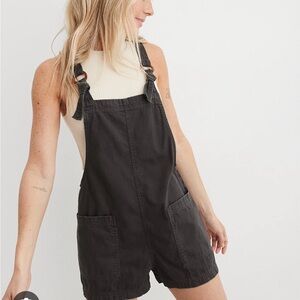 Aerie short overalls NWT